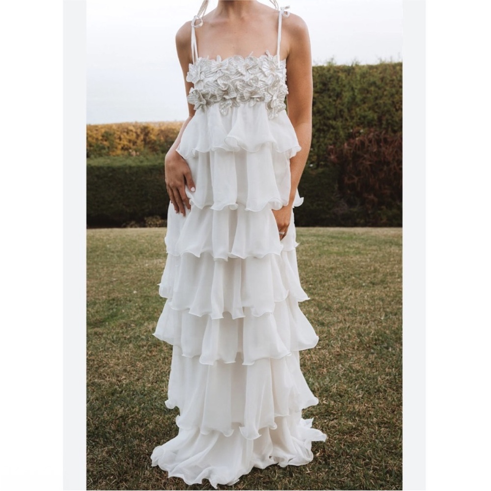 Show Me Your Mumu Gabriella Maxi Dress in White Enchanted Embellishment Med